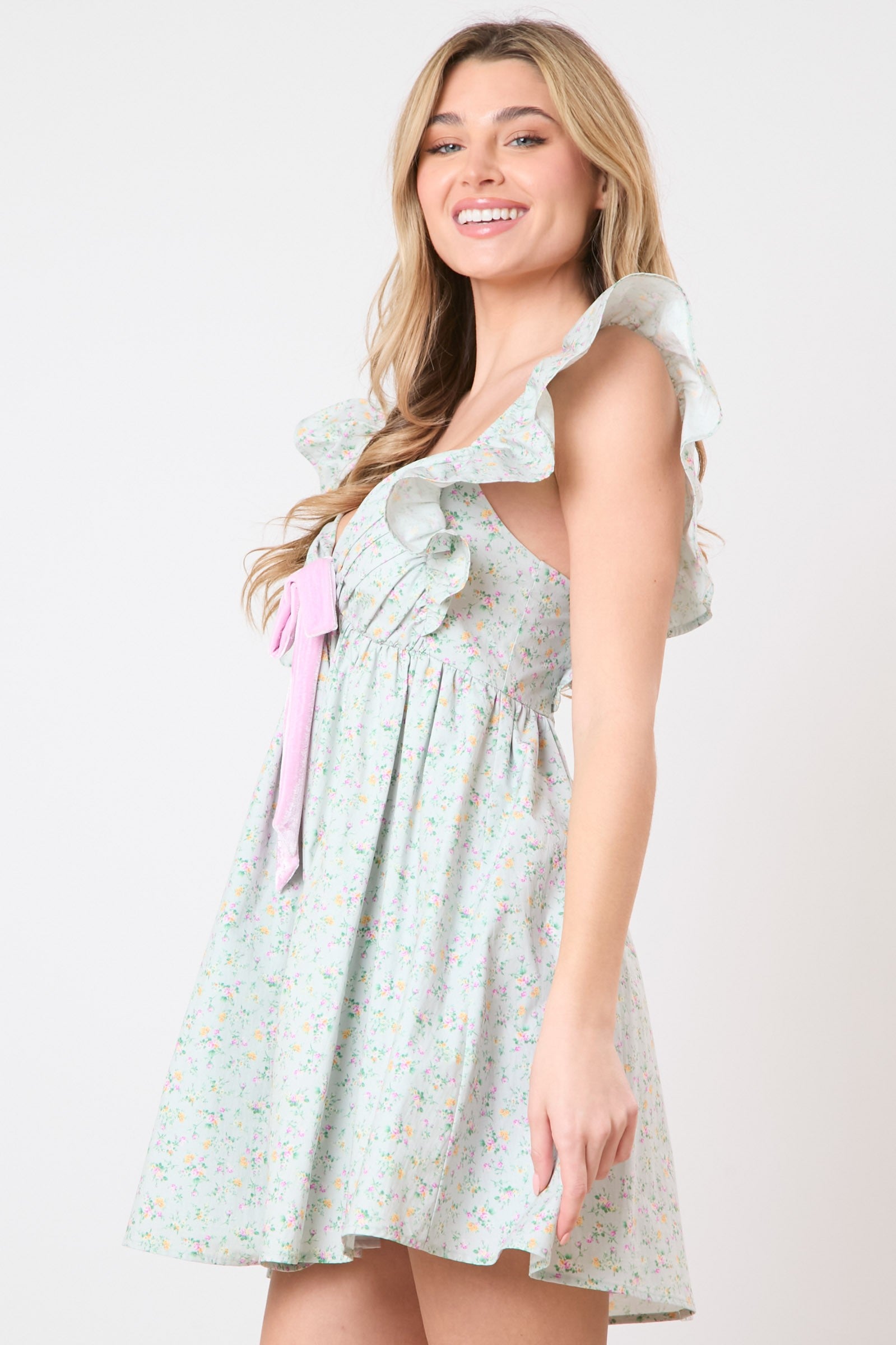 Floral Dress w/Velvet Ribbon
