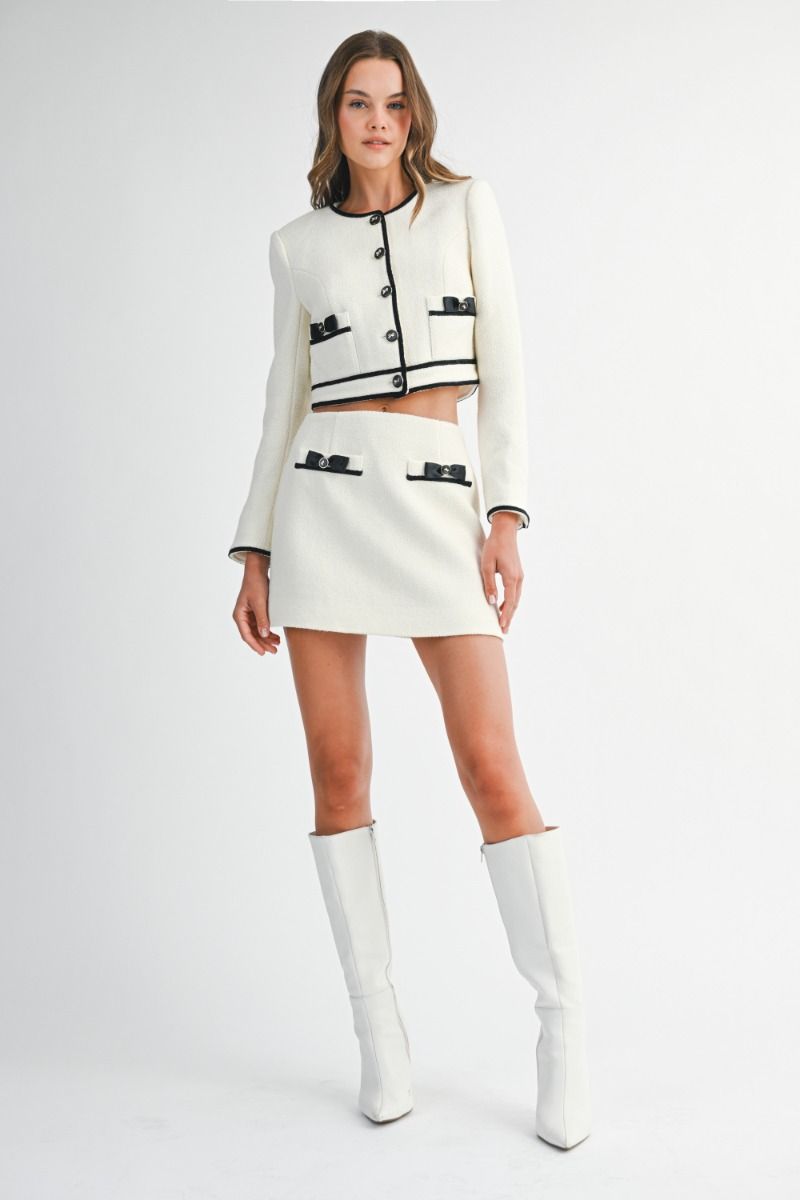 The Elle White